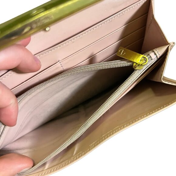 Authentic Vintage Cartier Light Pink Love Wallet with Gold Accents - Picture 10 of 11